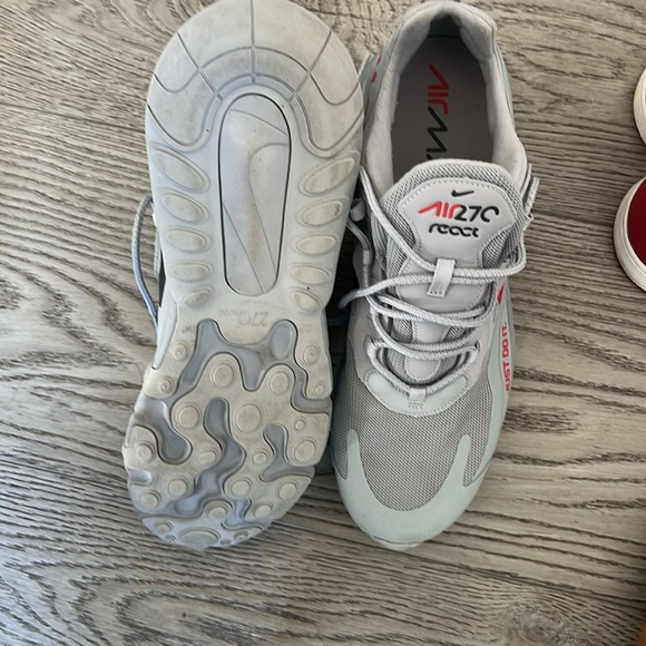 Airmax 270 Raact “Just Do It” in wolf grey. Some ware. Size 11 - Picture 4 of 4